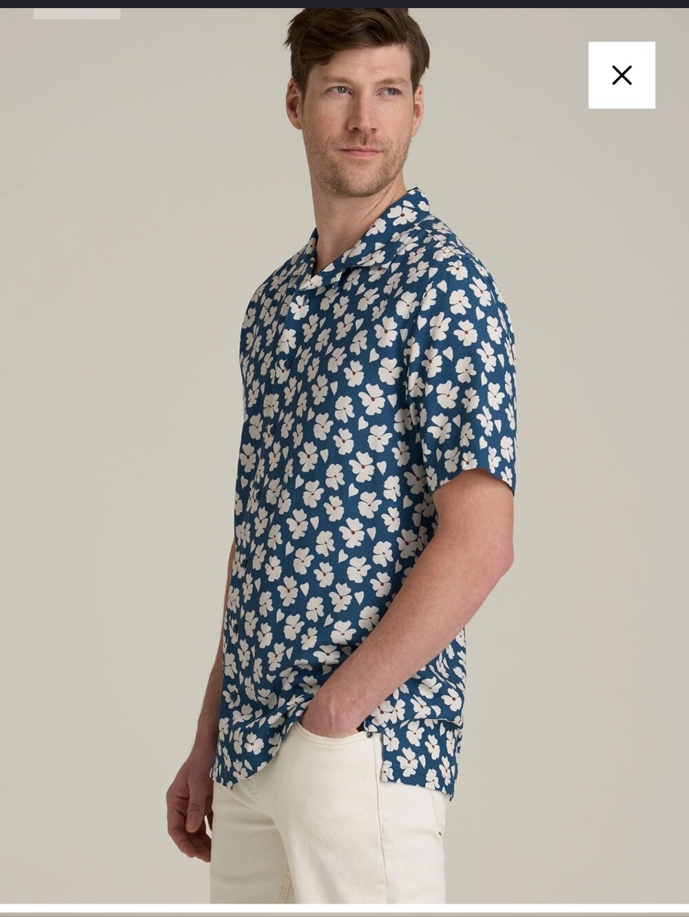 Men's Blue Floral Short-Sleeve Button-Down Shirt - Lightweight Resort Style